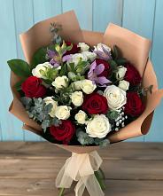 Букет цветов из:  Розы и Альстромерии в Адлер