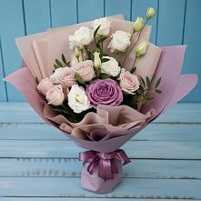 Букет цветов из:  Розы и Лизиантусы в Адлер