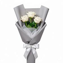Букет 3 белые розы в Адлер Букет 3 белые розы в Адлер