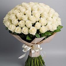 Букет 101 беля роза Белоснежка в Адлер