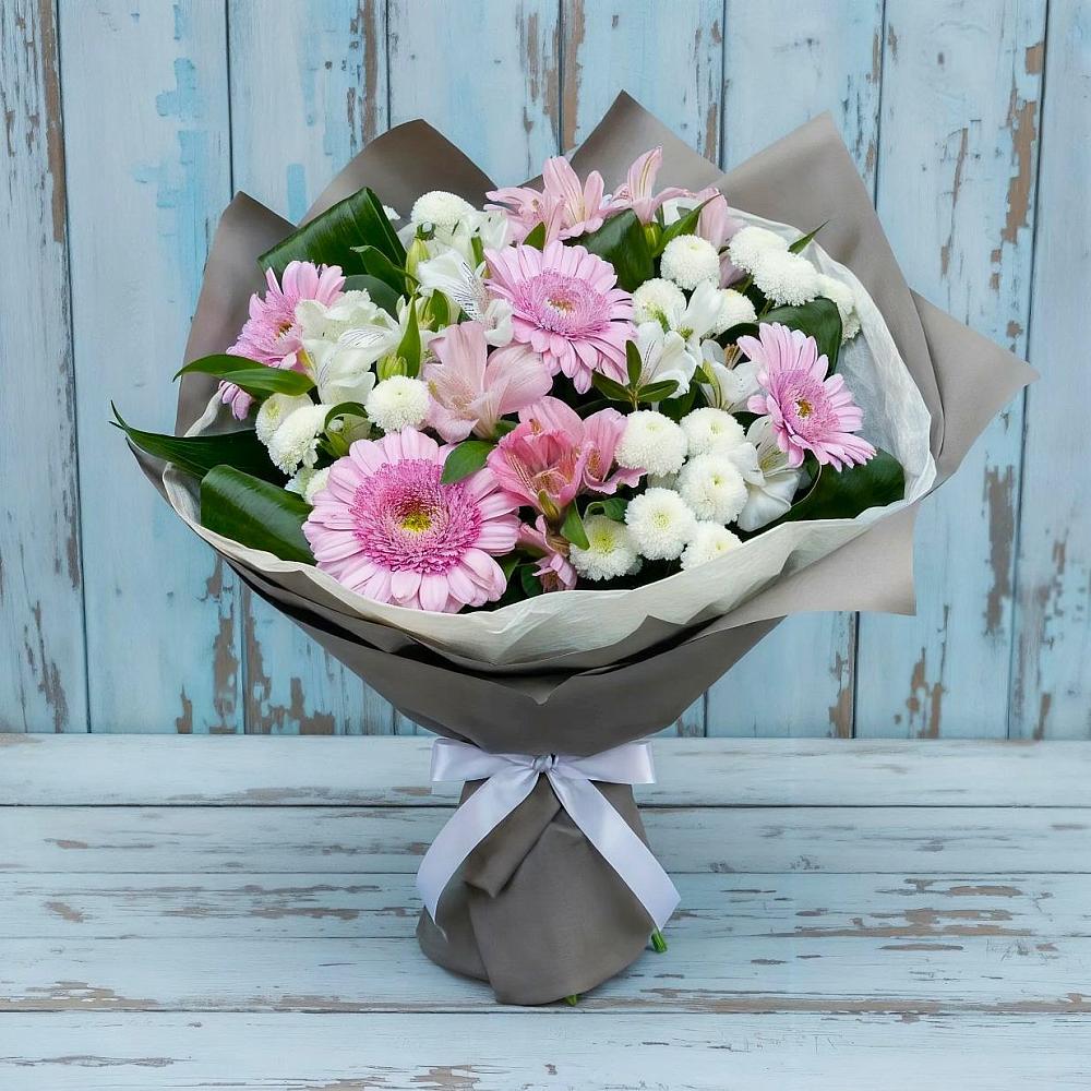 Букет цветов из: Герберы, Альстромерии и Хризантемы в Адлер