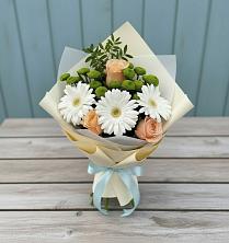Букет герберы и розы в Адлер Букет цветов из: Герберы, Розы и Хризантемы в Адлер