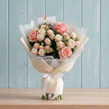 Букет цветов из:  Розы в Адлер